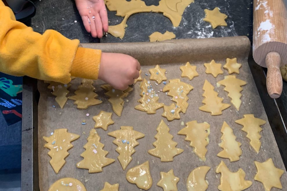 Wir backen Weihnachtsplätzchen, weil die lecker sind FOFO
